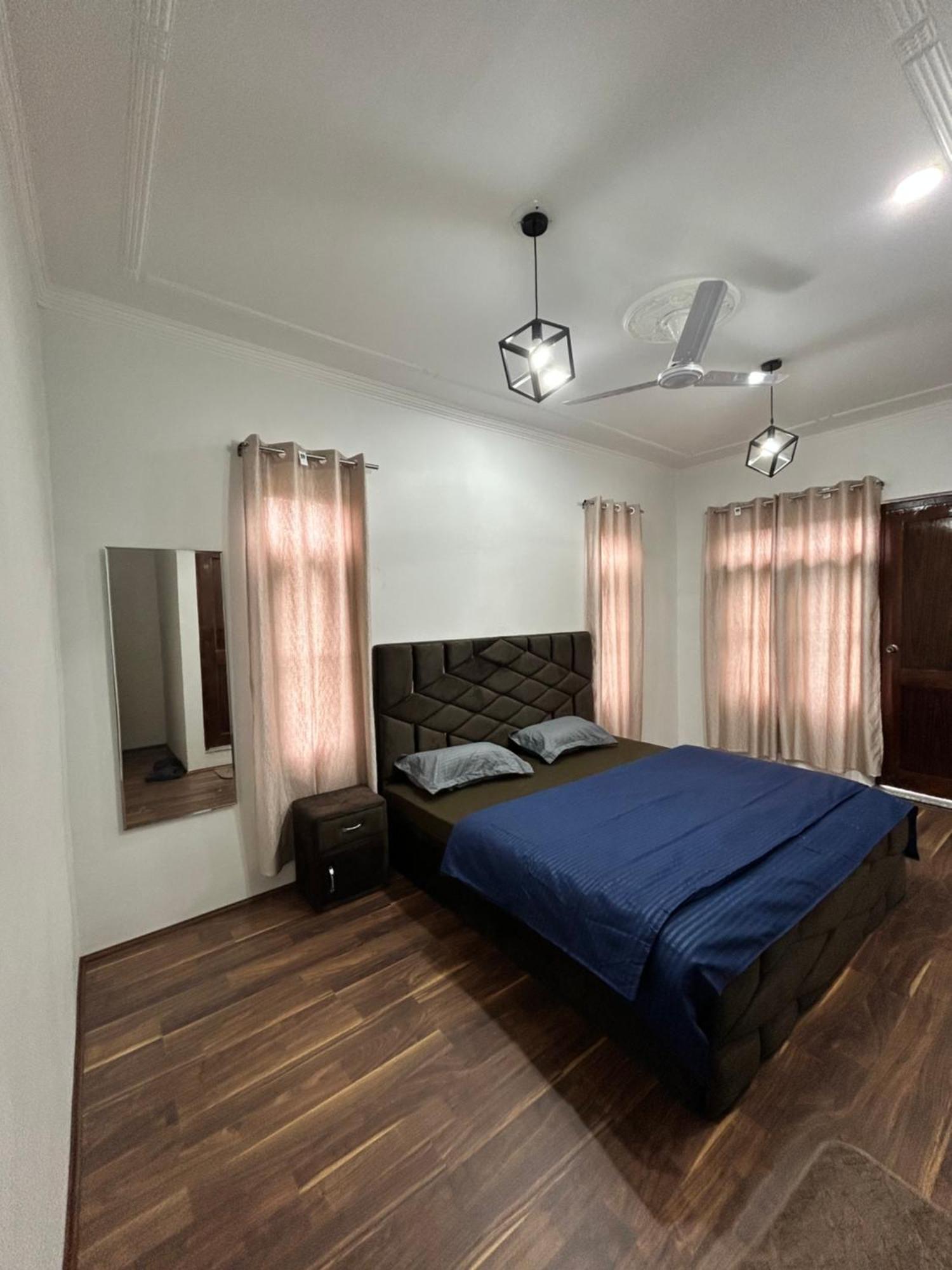 John'S Homestay ศรีนาการ์ ภายนอก รูปภาพ